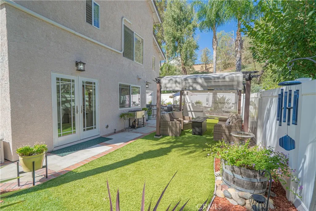 20019 Nutcracker Court, Canyon Country, California 91351 home-pic-43