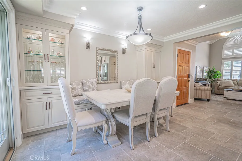 20019 Nutcracker Court, Canyon Country, California 91351 home-pic-11