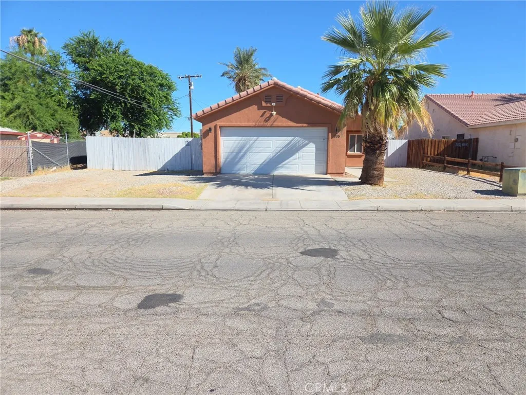 635 W Rice Street, Blythe, California 92225, 3 Bedrooms Bedrooms, ,2 BathroomsBathrooms,Residential Lease,For Rent,Rice,SR25194860