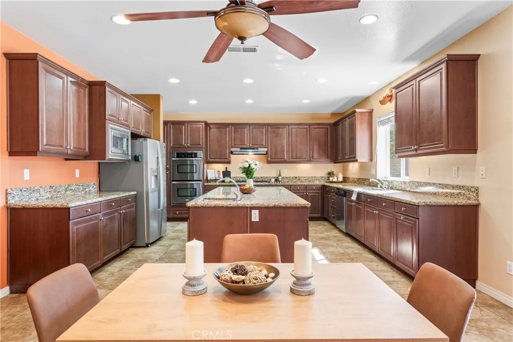 12113 Jonathan Drive, Riverside, California 92503 home-pic-15