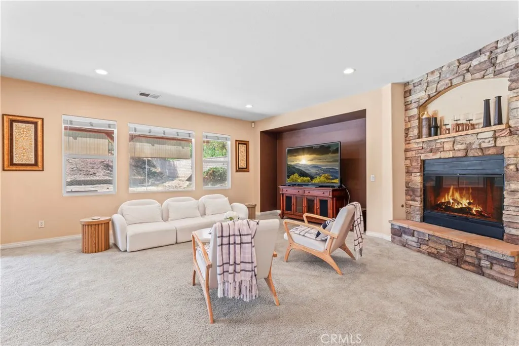 12113 Jonathan Drive, Riverside, California 92503 home-pic-20