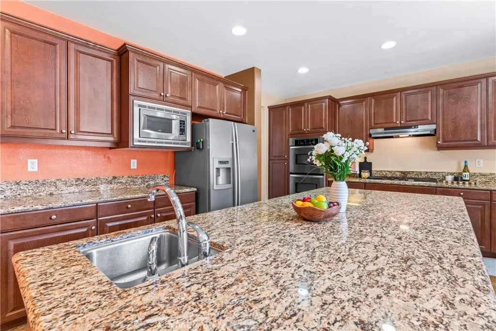 12113 Jonathan Drive, Riverside, California 92503 home-pic-17