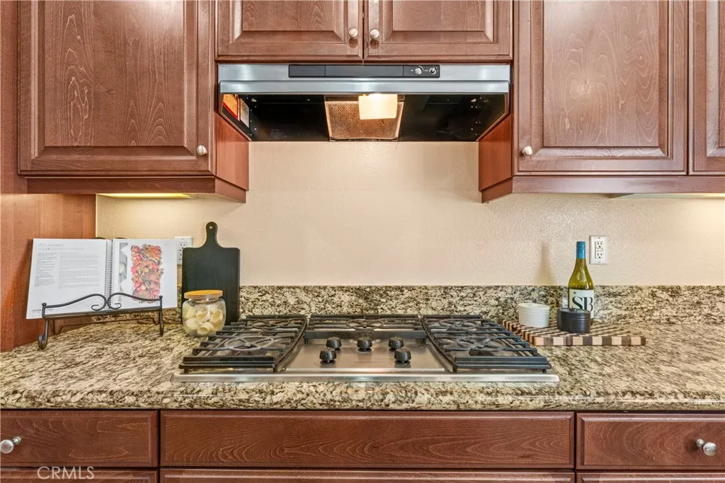12113 Jonathan Drive, Riverside, California 92503 home-pic-13
