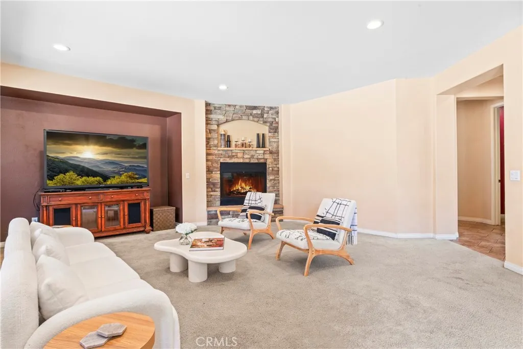 12113 Jonathan Drive, Riverside, California 92503 home-pic-19