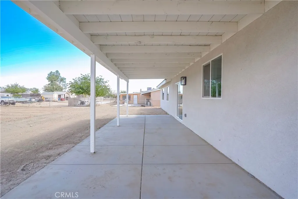 15413 Burwood Road, Victorville, California 92394 home-pic-23