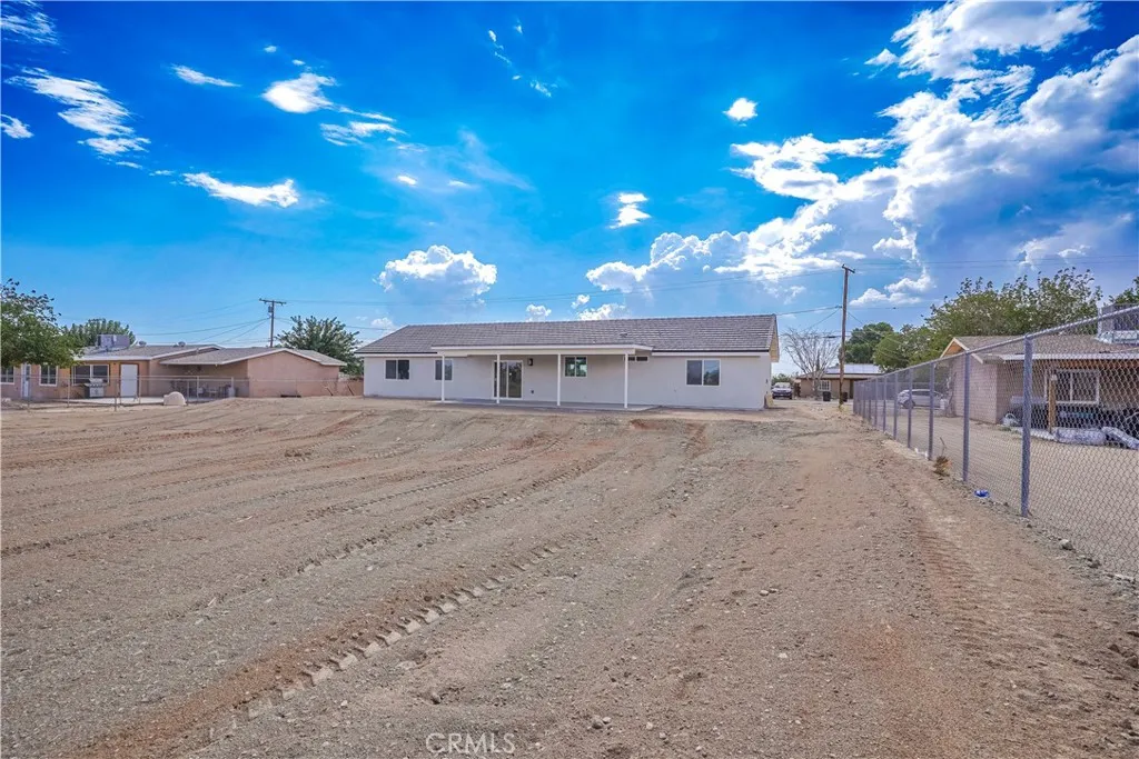 15413 Burwood Road, Victorville, California 92394 home-pic-28