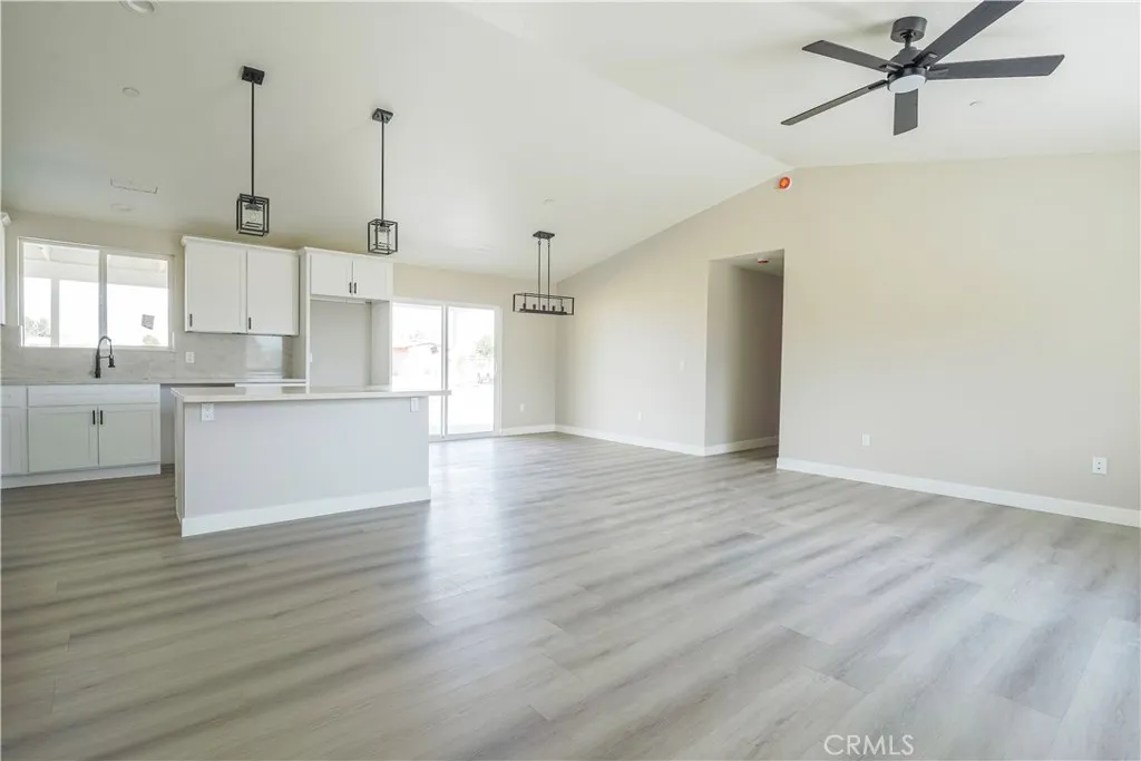 15413 Burwood Road, Victorville, California 92394 home-pic-2