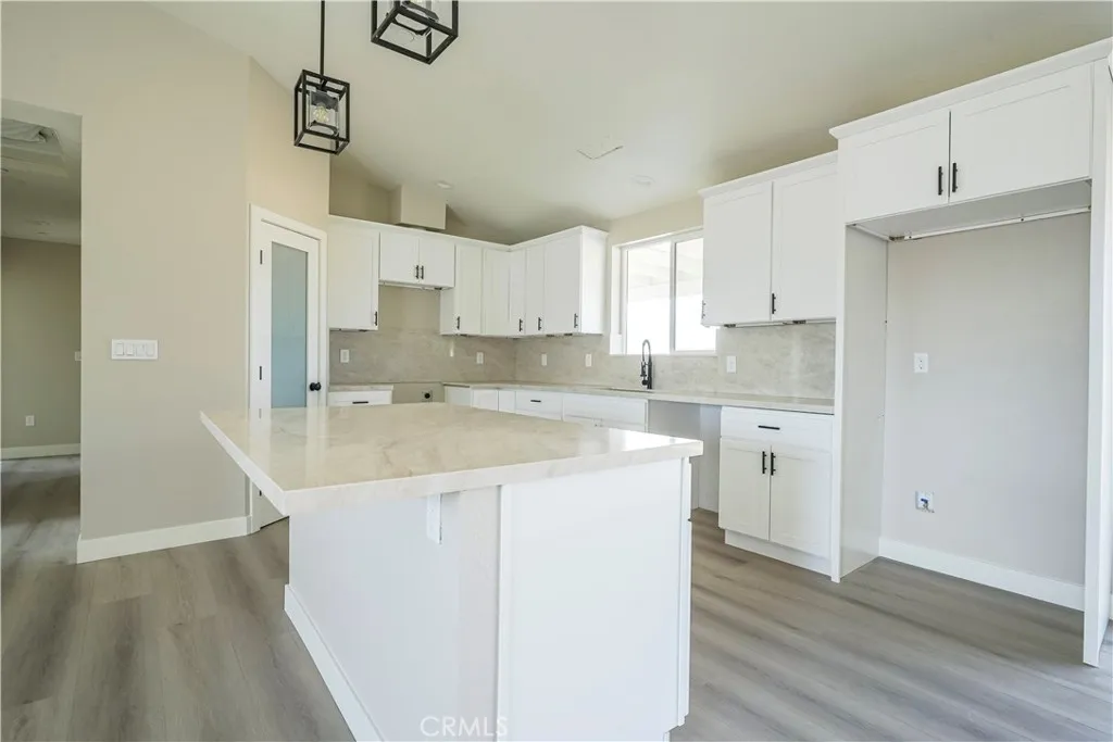 15413 Burwood Road, Victorville, California 92394 home-pic-7