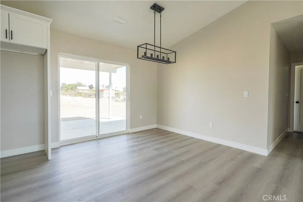 15413 Burwood Road, Victorville, California 92394 home-pic-14