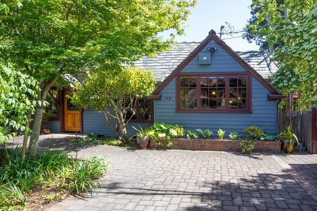 170 Marine Parade, Santa Cruz, California 95062