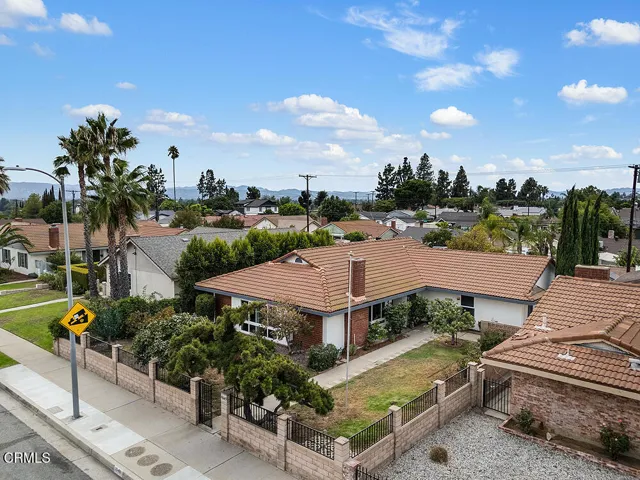 9645 Woodley Ave 004-mls