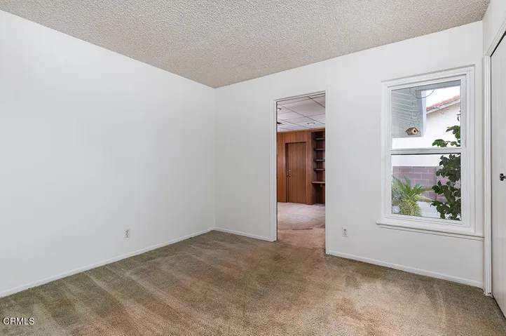 9645 Woodley Ave 019-mls