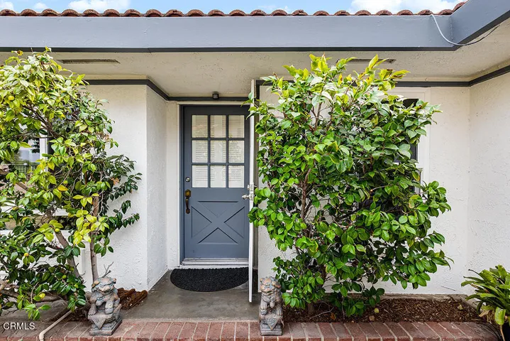 9645 Woodley Ave 007-mls