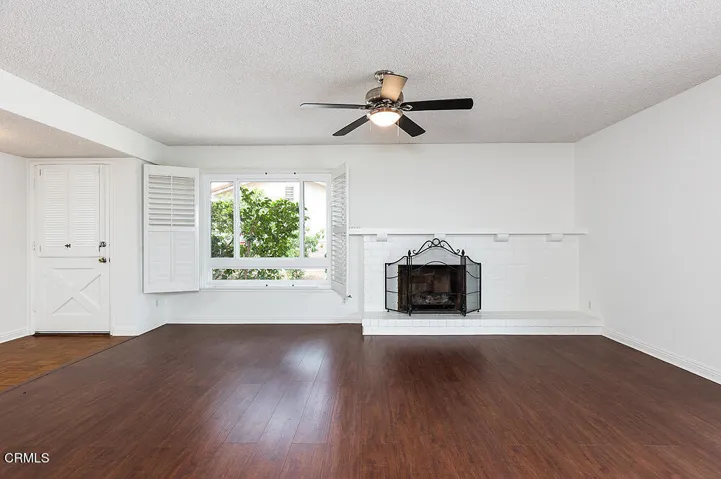 9645 Woodley Ave 009-mls