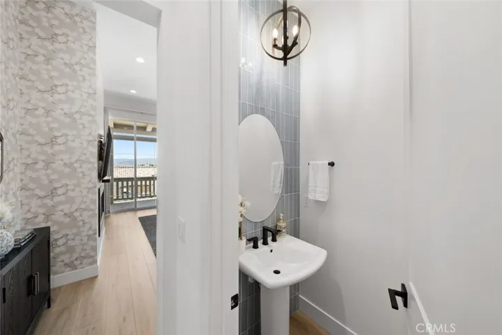 4008 Hillside Drive, San Luis Obispo, California 93401