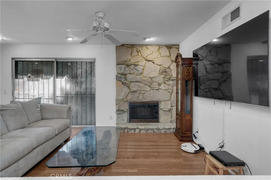 5522 Greenleaf Ave, Whittier, California 90601 home-pic-11