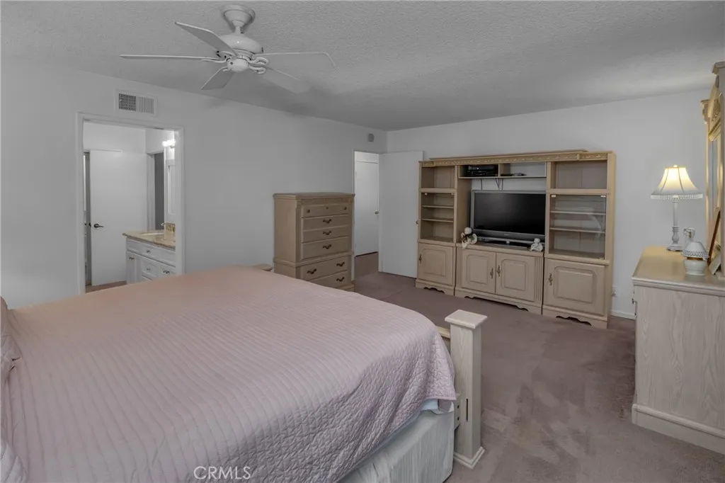 5522 Greenleaf Ave, Whittier, California 90601 home-pic-24