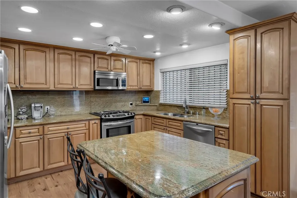 5522 Greenleaf Ave, Whittier, California 90601 home-pic-16