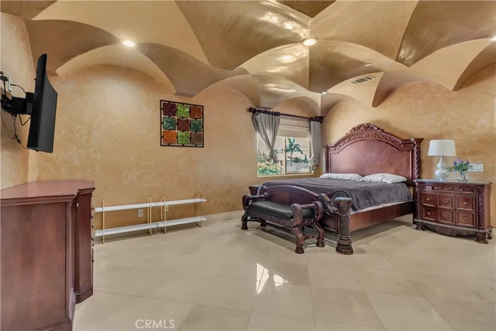 10410 Mattock Avenue, Downey, California 90241