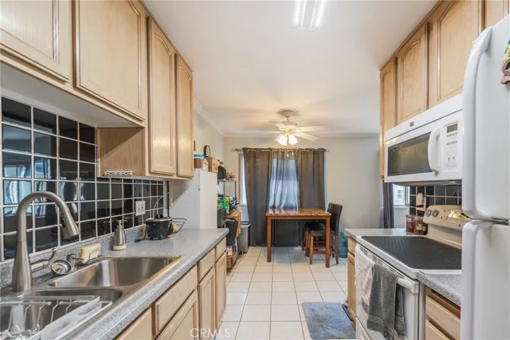 8710 Belford Avenue 106b, Los Angeles, California 90045