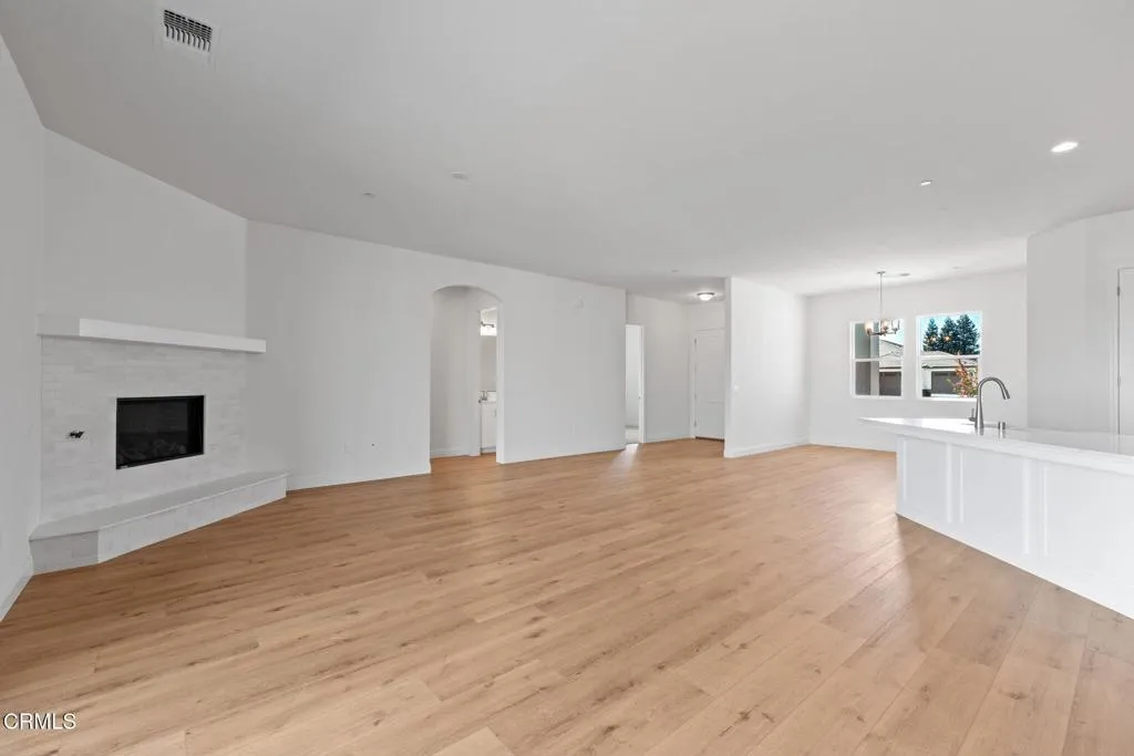 14-web-or-mls-7422-allenmier-ct