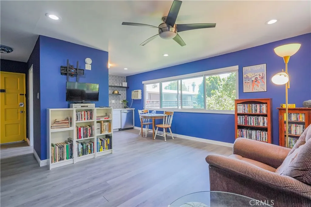 163 N Center Street, Redlands, California 92373 home-pic-2