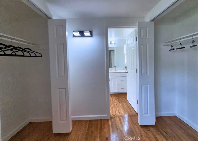 Primary Dual Closets