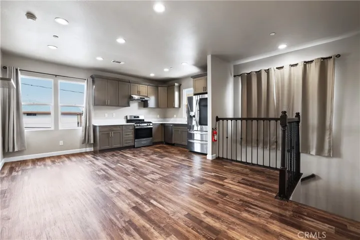 14881 Newland Street, Midway City, California 92655
