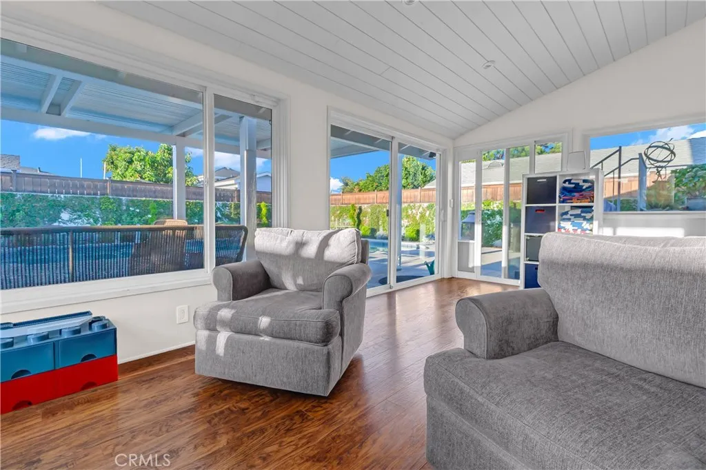 9929 Park St, Bellflower, California 90706 home-pic-33