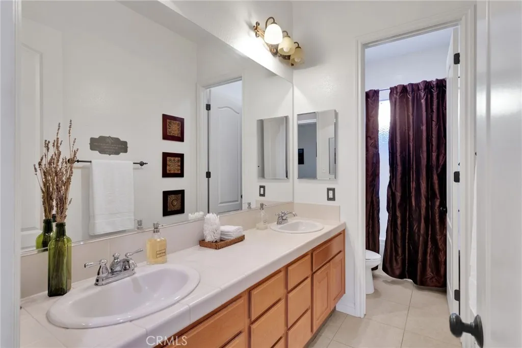 12916 Hyperion Lane, Apple Valley, California 92308 home-pic-44