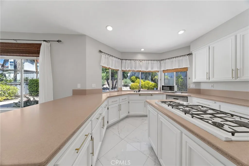 32122 Corte Eldorado, Temecula, California 92592 home-pic-14