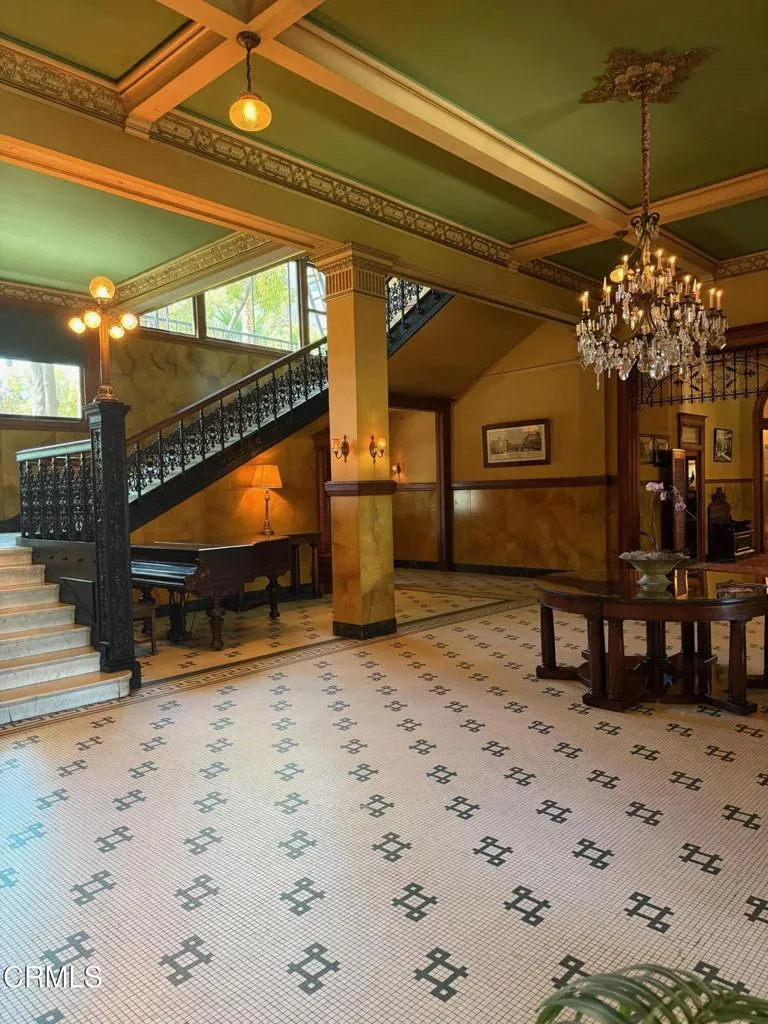 99 S South Raymond Avenue 305, Pasadena, California 91105, ,1 BathroomBathrooms,Residential Lease,For Rent,South Raymond,P1-23875