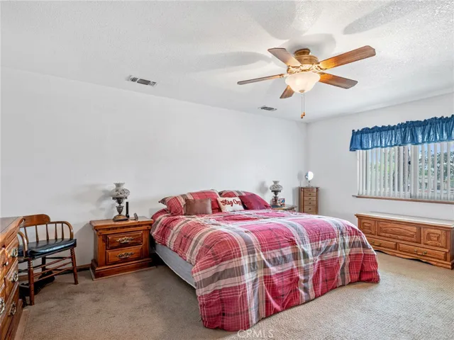 7991 Montrose Avenue, Hesperia, California 92345