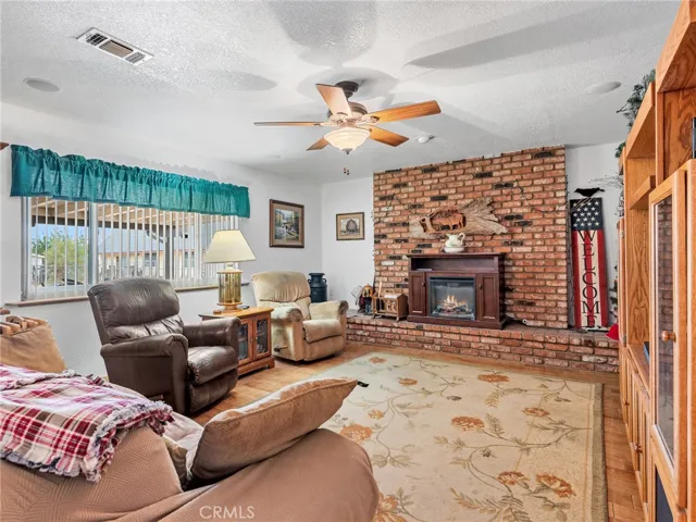 7991 Montrose Avenue, Hesperia, California 92345