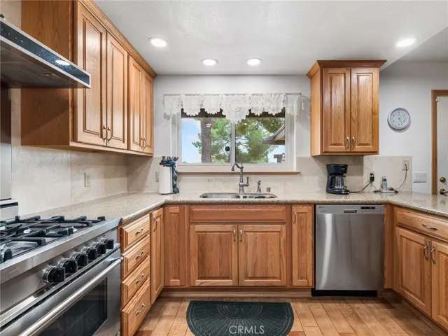 7991 Montrose Avenue, Hesperia, California 92345