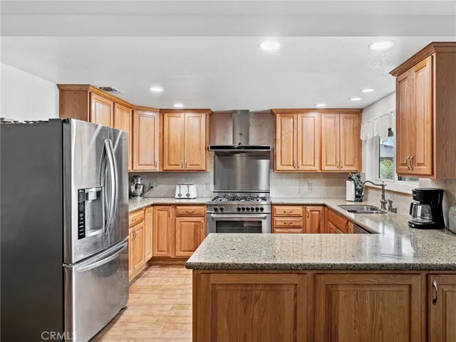 7991 Montrose Avenue, Hesperia, California 92345