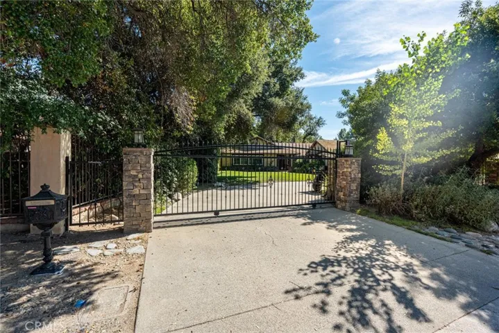 21356 Placerita Canyon Road, Newhall, California 91321
