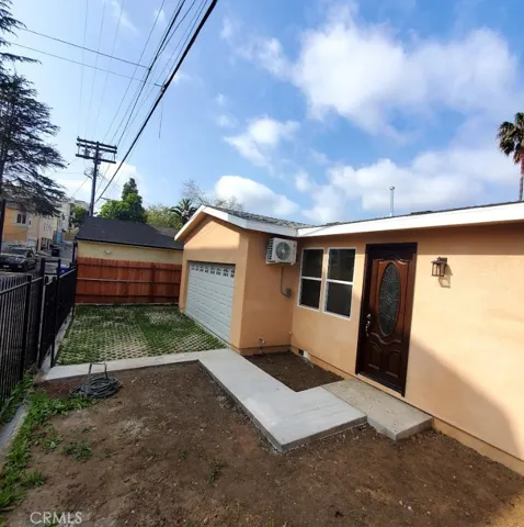 3765 Globe Avenue, Los Angeles, California 90066, ,Residential Income,For Sale,Globe,WS25195096
