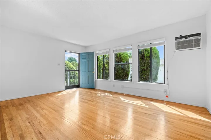 675 N Rosemary Lane, Burbank, California 91505