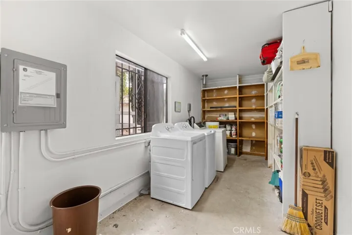 675 N Rosemary Lane, Burbank, California 91505