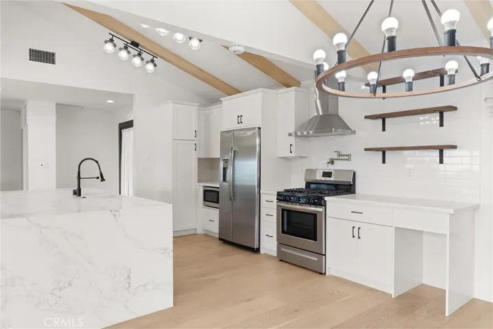 1613 Espinosa Circle, Palos Verdes Estates, California 90274