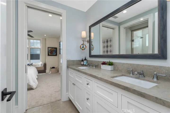 2149 E Ocean Boulevard, Newport Beach, California 92661