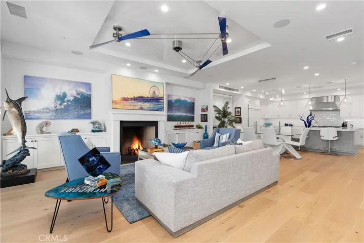 2149 E Ocean Boulevard, Newport Beach, California 92661