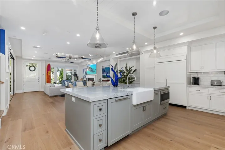 2149 E Ocean Boulevard, Newport Beach, California 92661