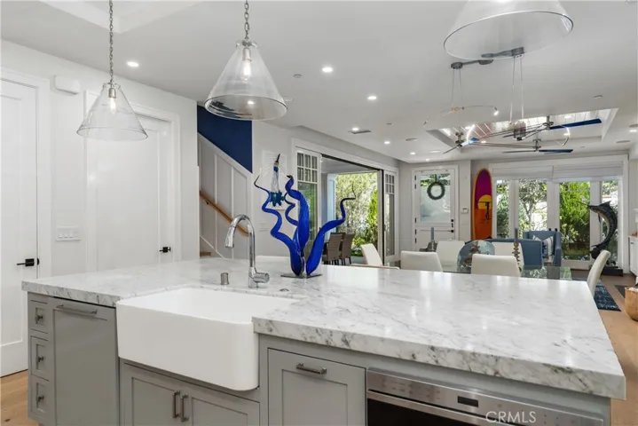 2149 E Ocean Boulevard, Newport Beach, California 92661