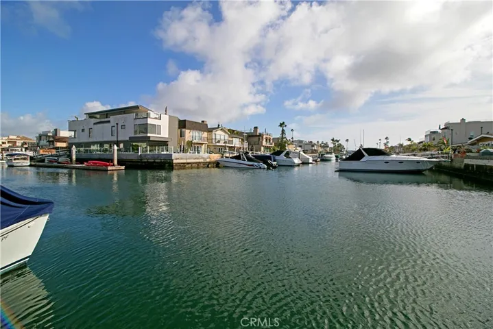 2149 E Ocean Boulevard, Newport Beach, California 92661