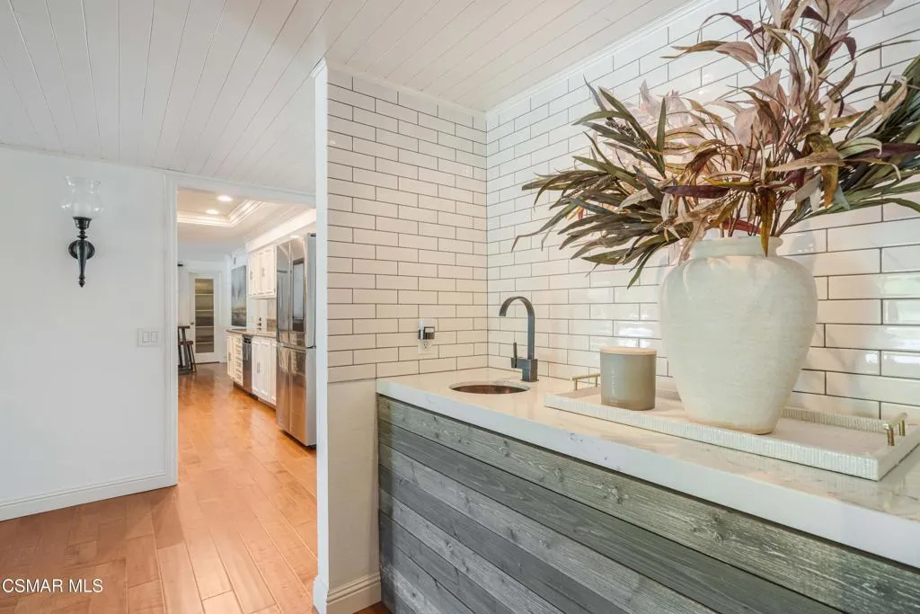 552 Longbranch Road, Simi Valley, California 93065 home-pic-21