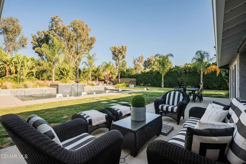 552 Longbranch Road, Simi Valley, California 93065 home-pic-52