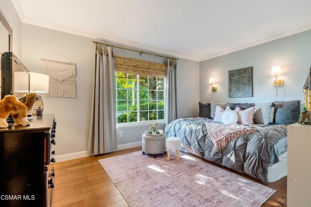 552 Longbranch Road, Simi Valley, California 93065 home-pic-32