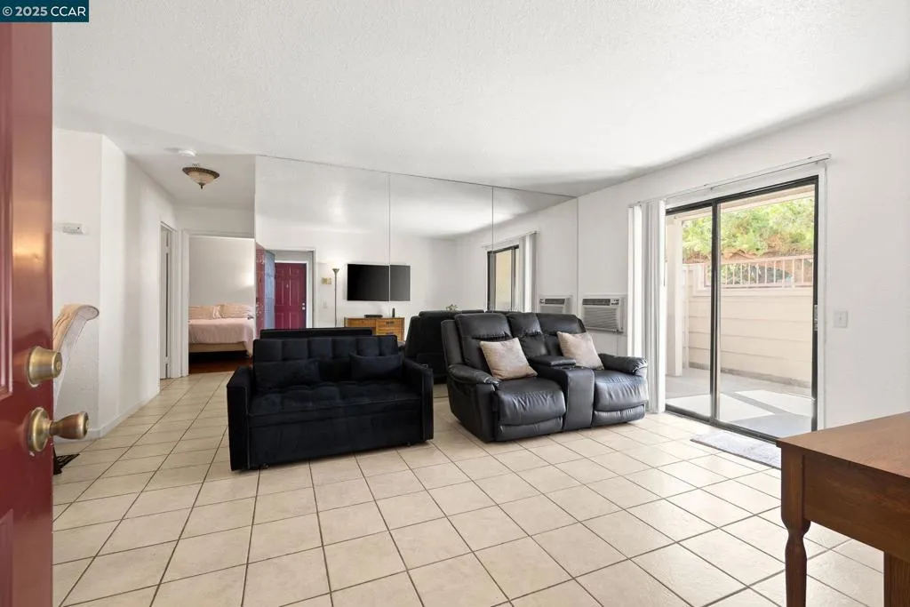 8 Lancaster Cir 118, Bay Point, California 94565 home-pic-4